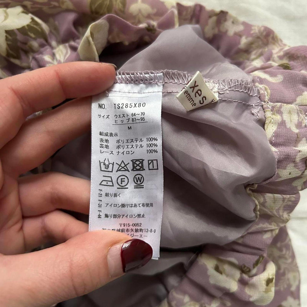 Axes Femme purple & white floral midi skirt peekaboo lace underlay Size medium