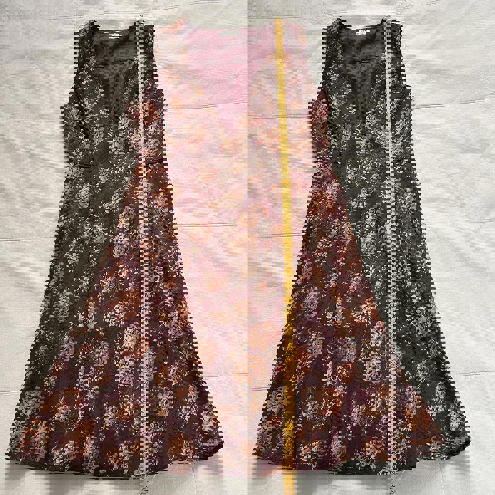 Axes Femme Burgundy floral print sleeveless deep v neckline dress sz medium