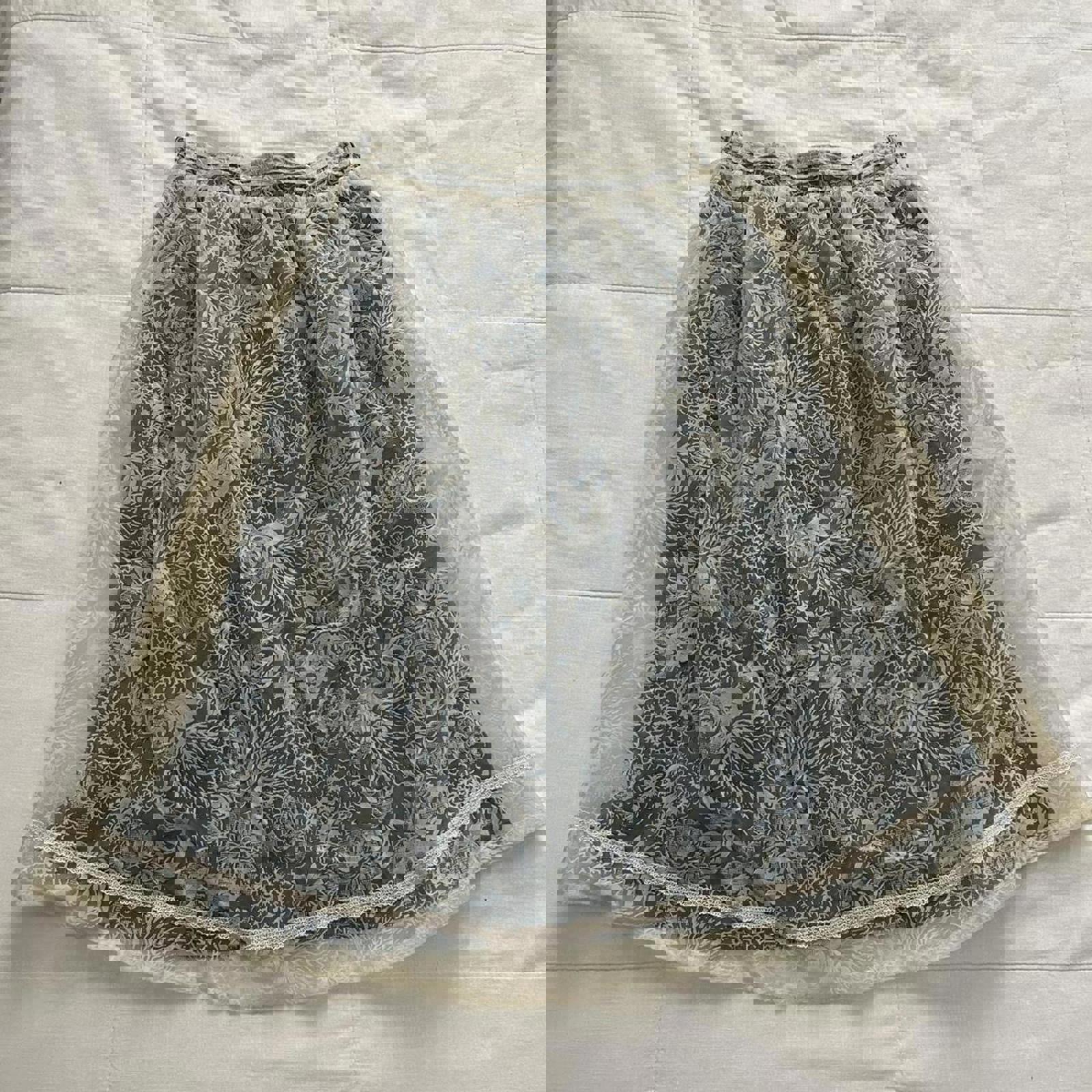 Axes Femme green and white floral flocked mesh overlay midi skirt Size medium