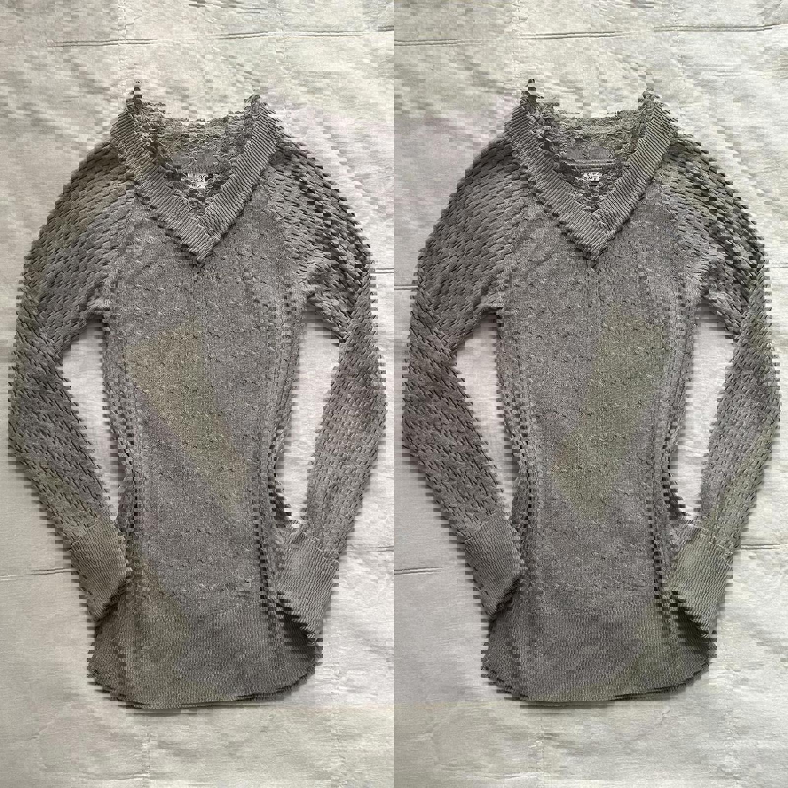 Axes Femme cozy Grey long sleeve sweater with v neck and lace trim Size medium
