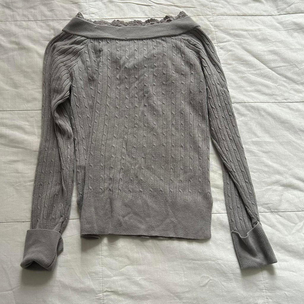 Axes Femme cozy Grey long sleeve sweater with v neck and lace trim Size medium