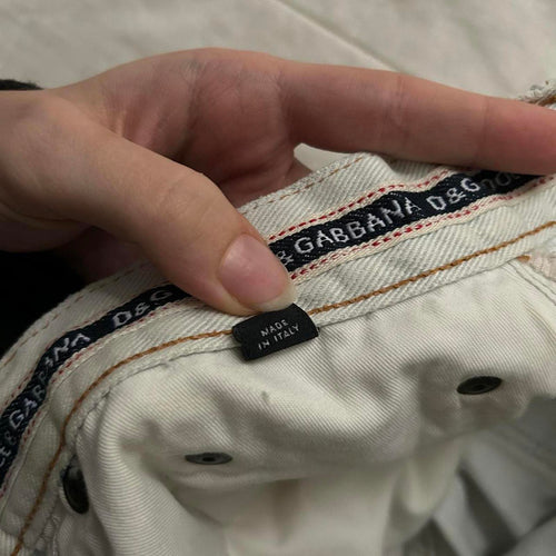 00s D&G designer light wash mom shorts with distressing