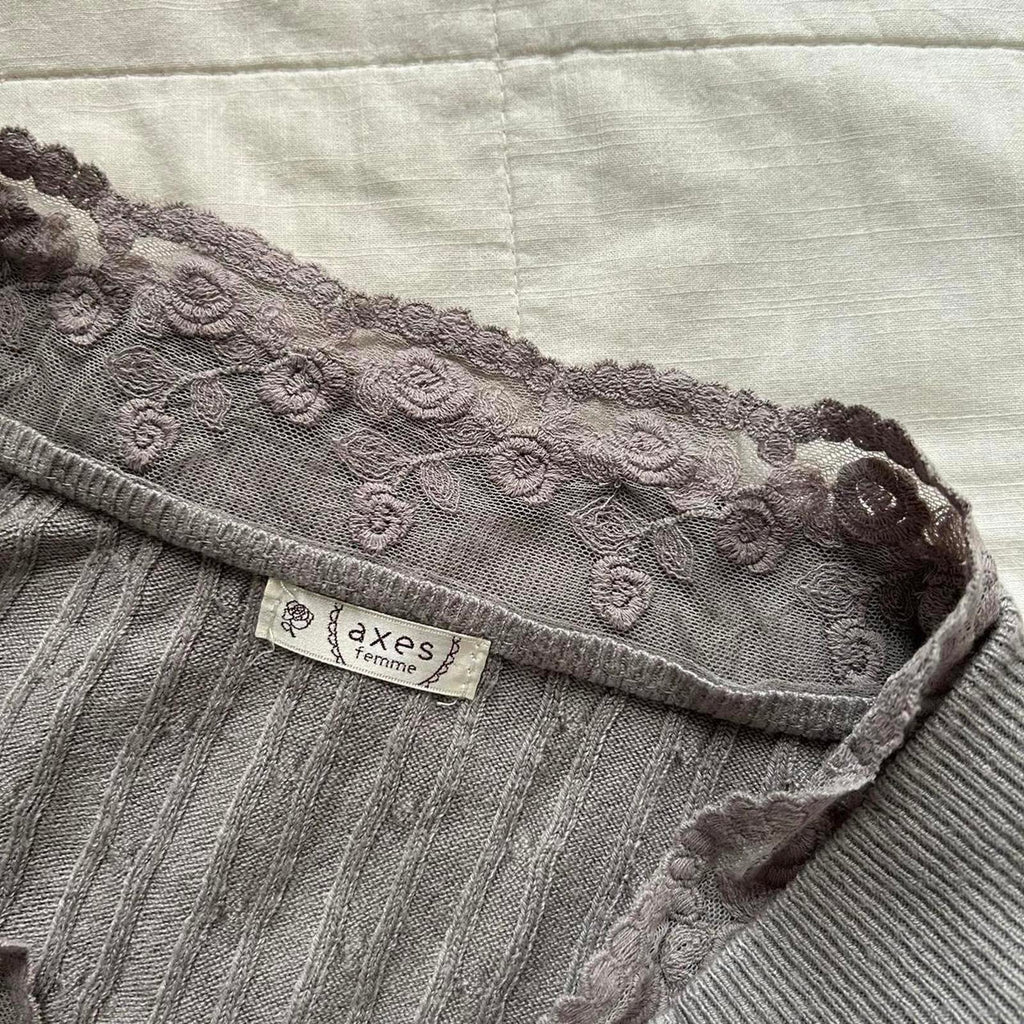 Axes Femme cozy Grey long sleeve sweater with v neck and lace trim Size medium