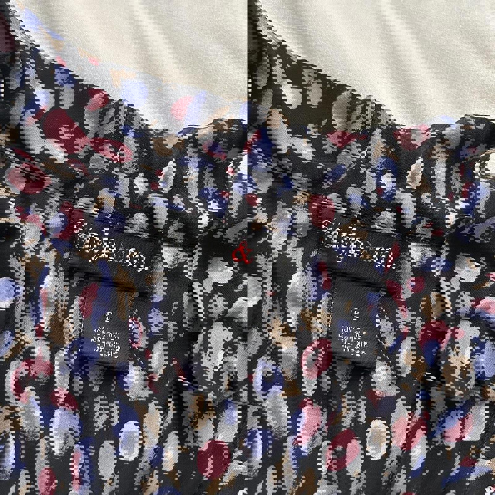 100% silk Black pink purple abstract floral bow neck sleeveless blouse Size 12