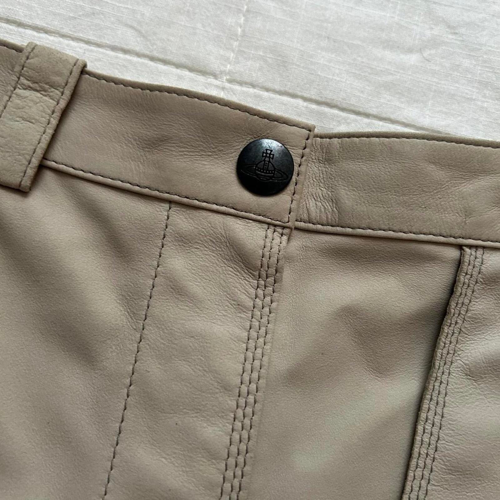 Deadstock Vivienne Westwood Tan buttery leather mini shorts with pockets Size 2