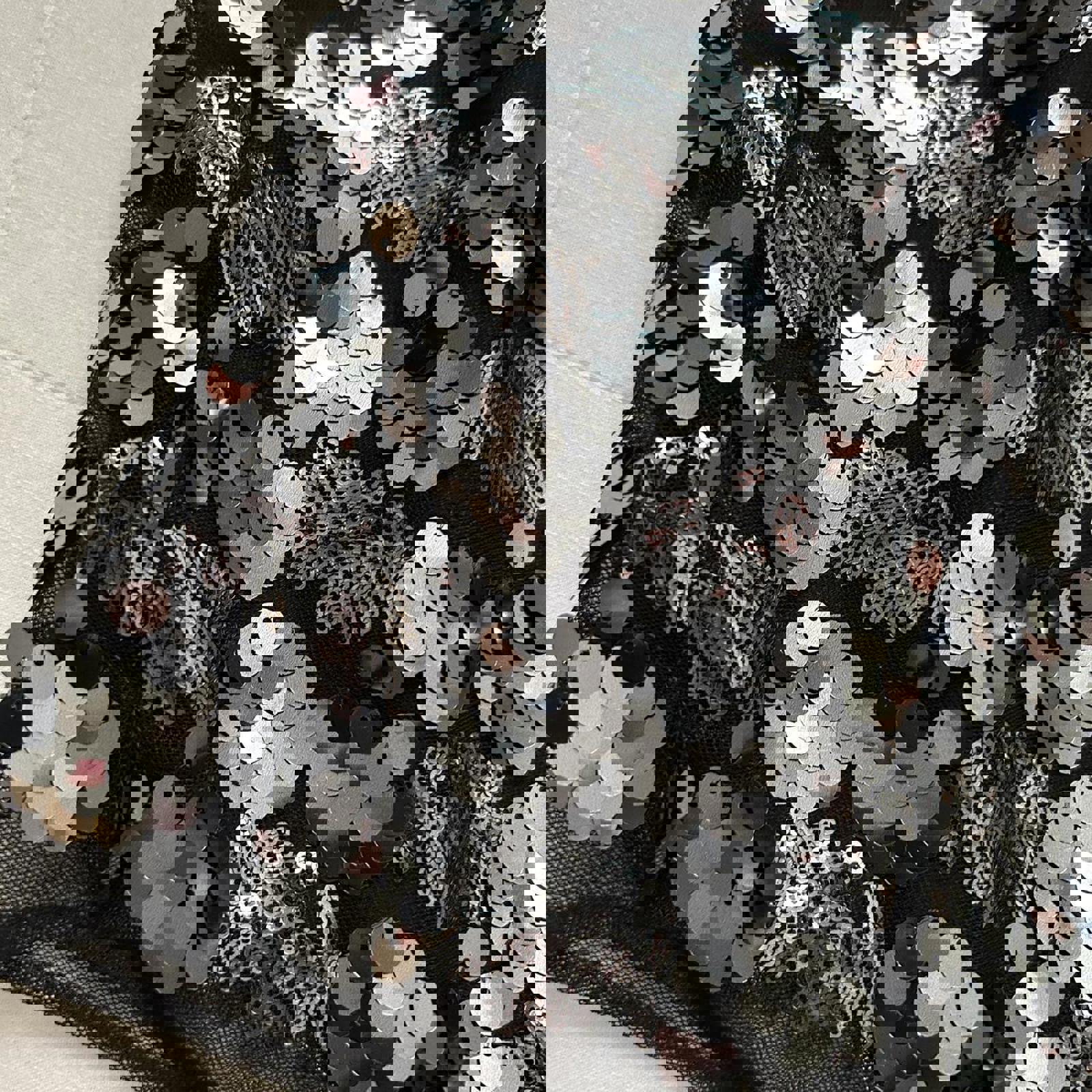 Forever 21 Black and silver sequin mini skirt Size medium