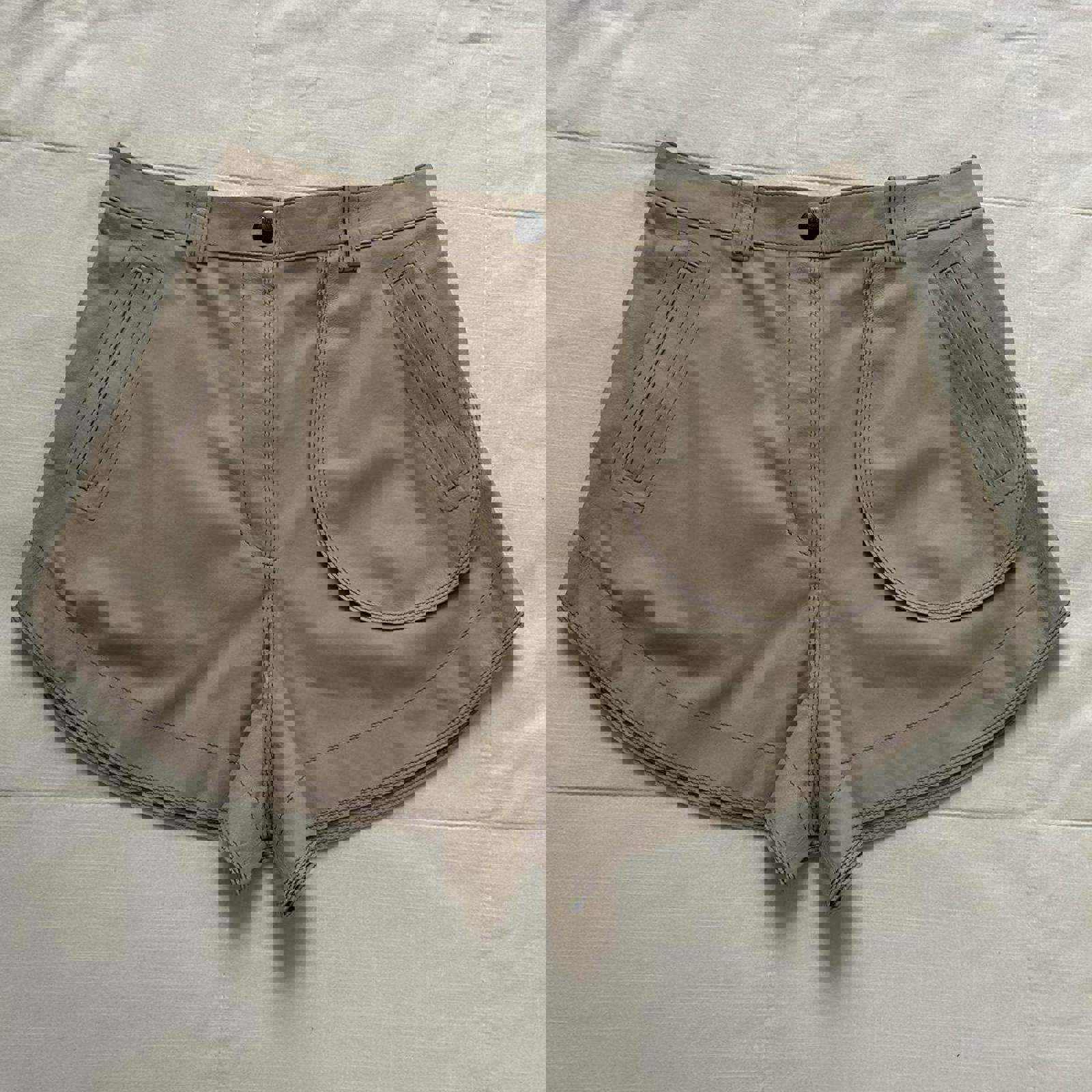 Deadstock Vivienne Westwood Tan buttery leather mini shorts with pockets Size 2