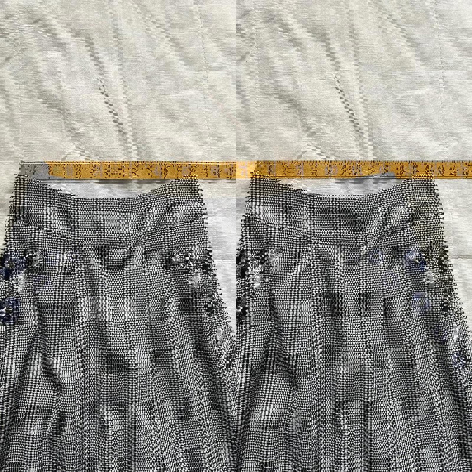 Axes Femme blue Grey white plaid midi skirt floral embroidery pockets sz medium