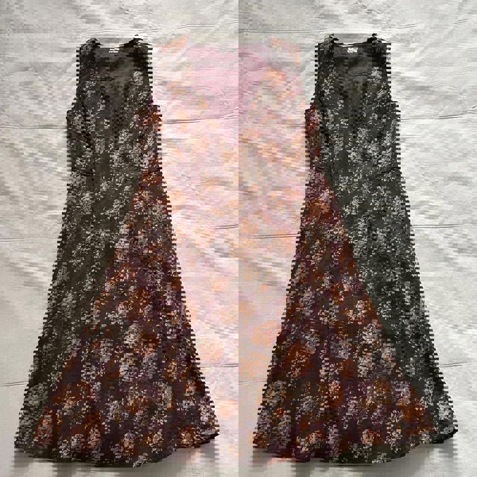 Axes Femme Burgundy floral print sleeveless deep v neckline dress sz medium