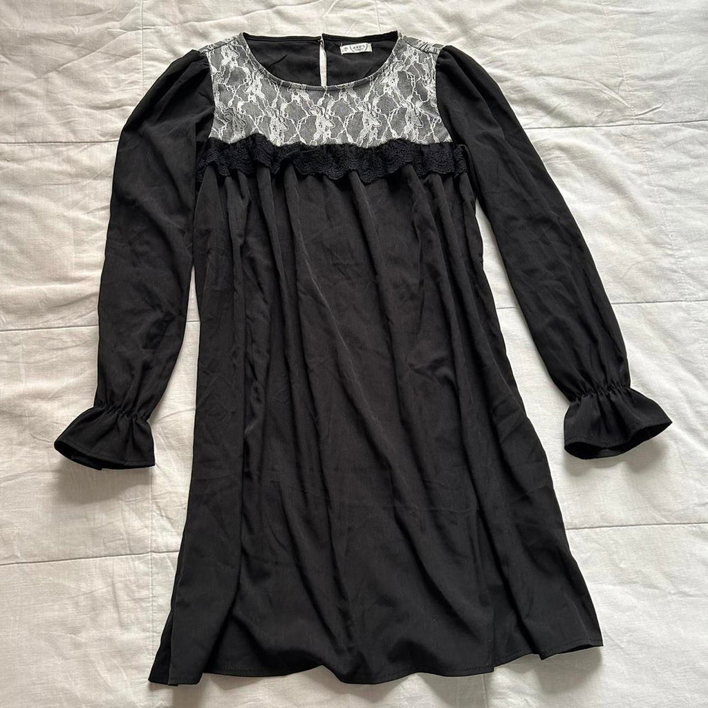 Axes Femme Black white lace bib dress with long sleeves Size medium