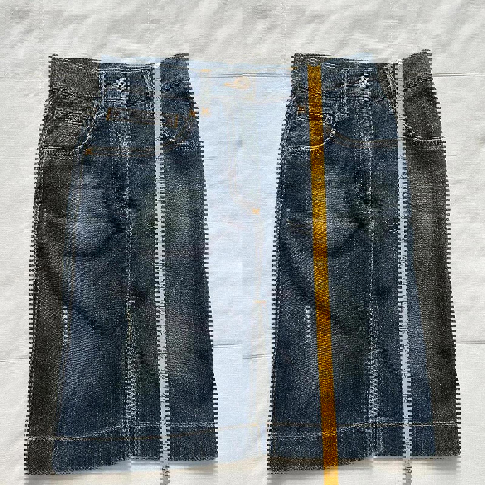 90s designer Dark wash denim pencil skirt Size 36