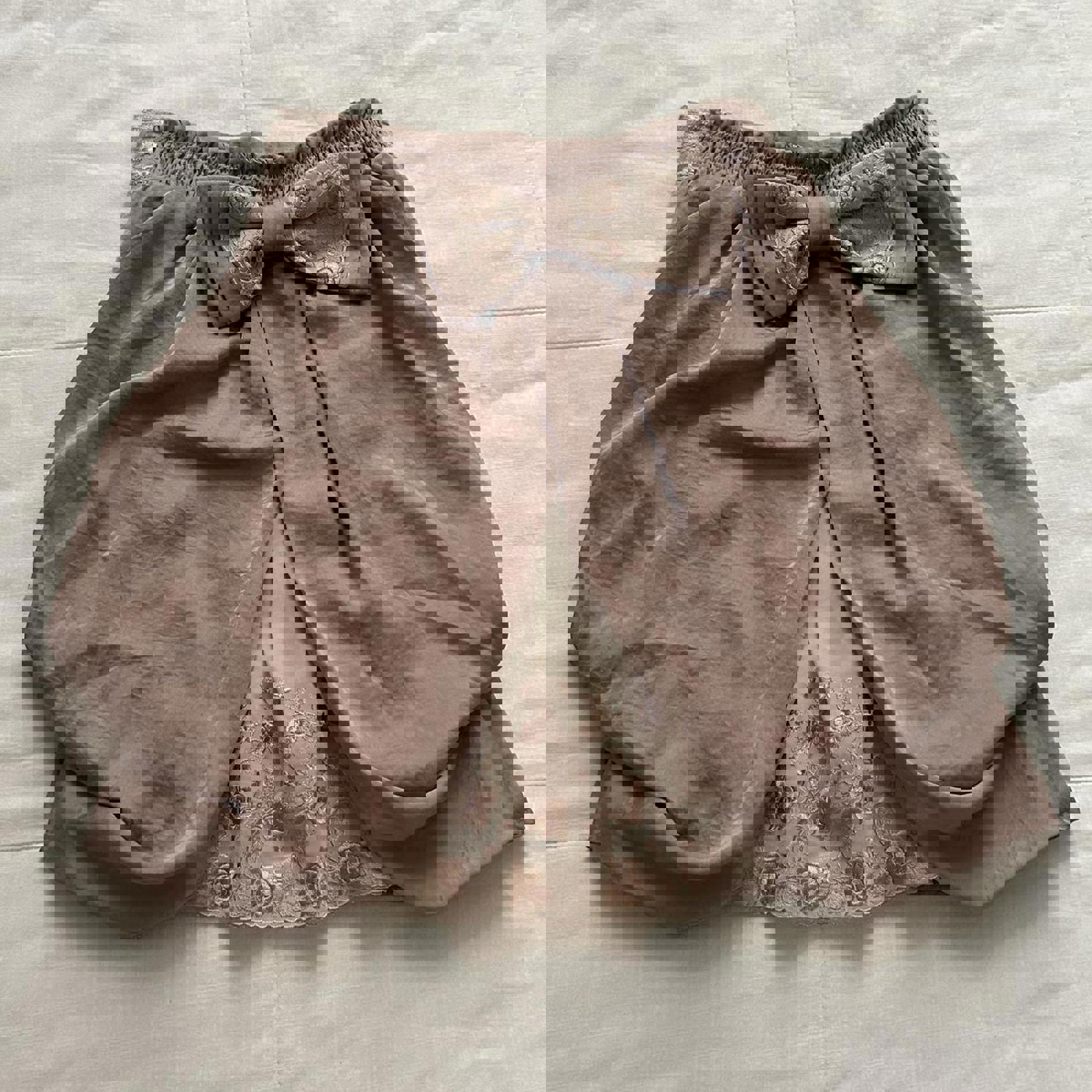 Axes Femme tan high waisted bubble back bow detail skirt